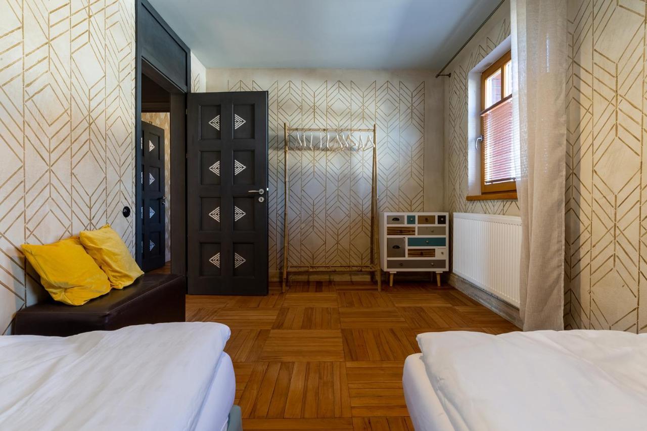 Patek Premium Apartments - Airport Lawica & Mtp & Car Races & International Trade Fairs Skórzewo Exterior foto