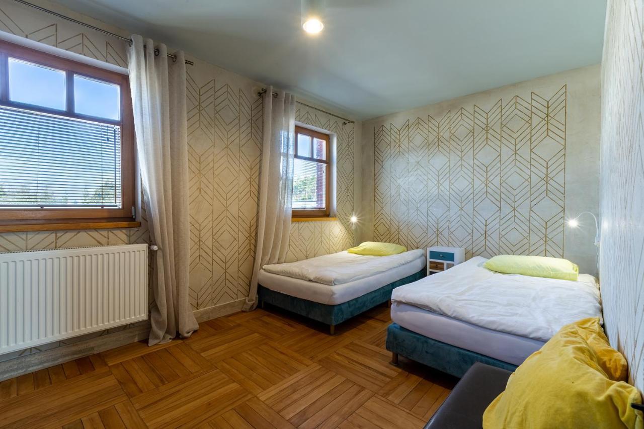 Patek Premium Apartments - Airport Lawica & Mtp & Car Races & International Trade Fairs Skórzewo Exterior foto
